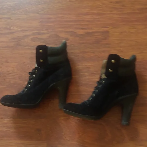 Booties - Picture 4 of 7